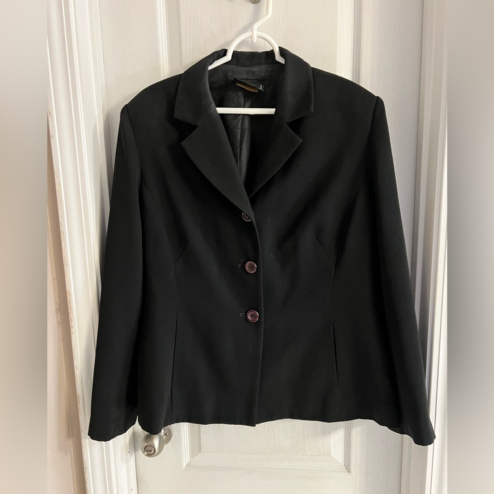 Stitches Ladies Jacket; Black; Fully Lined; Size 16.